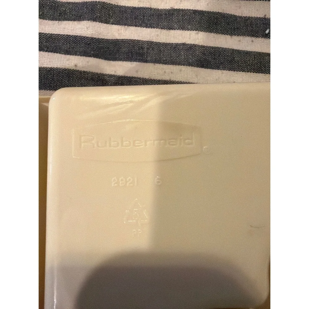 Vintage Rubbermaid 2921 Cutlery Drawer Organizer Almond Cream Utensil Tray USA